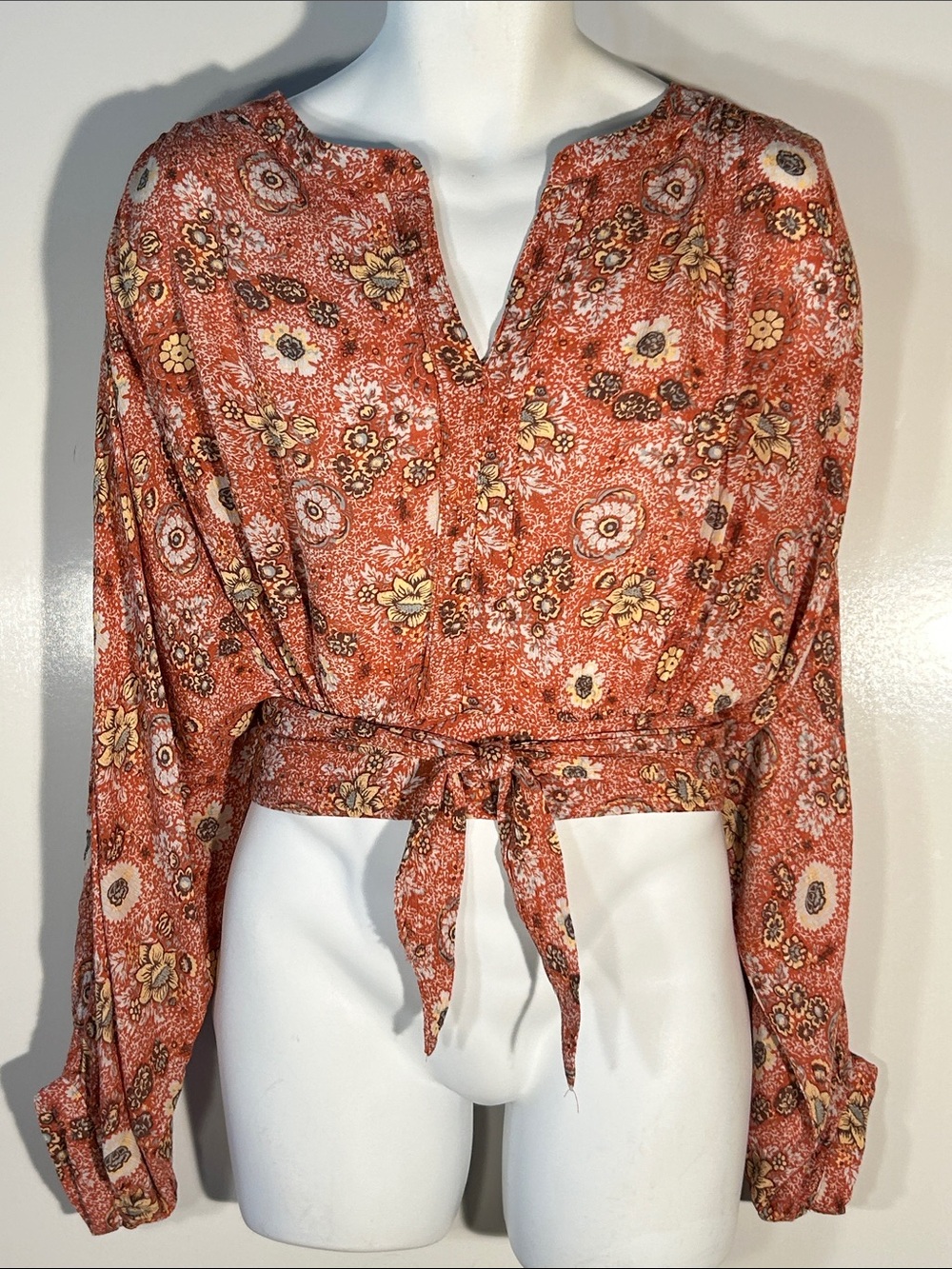 Nicole Miller SZL Rust Boho Print Floral Wrap Top Cottage Country Ranch Festival